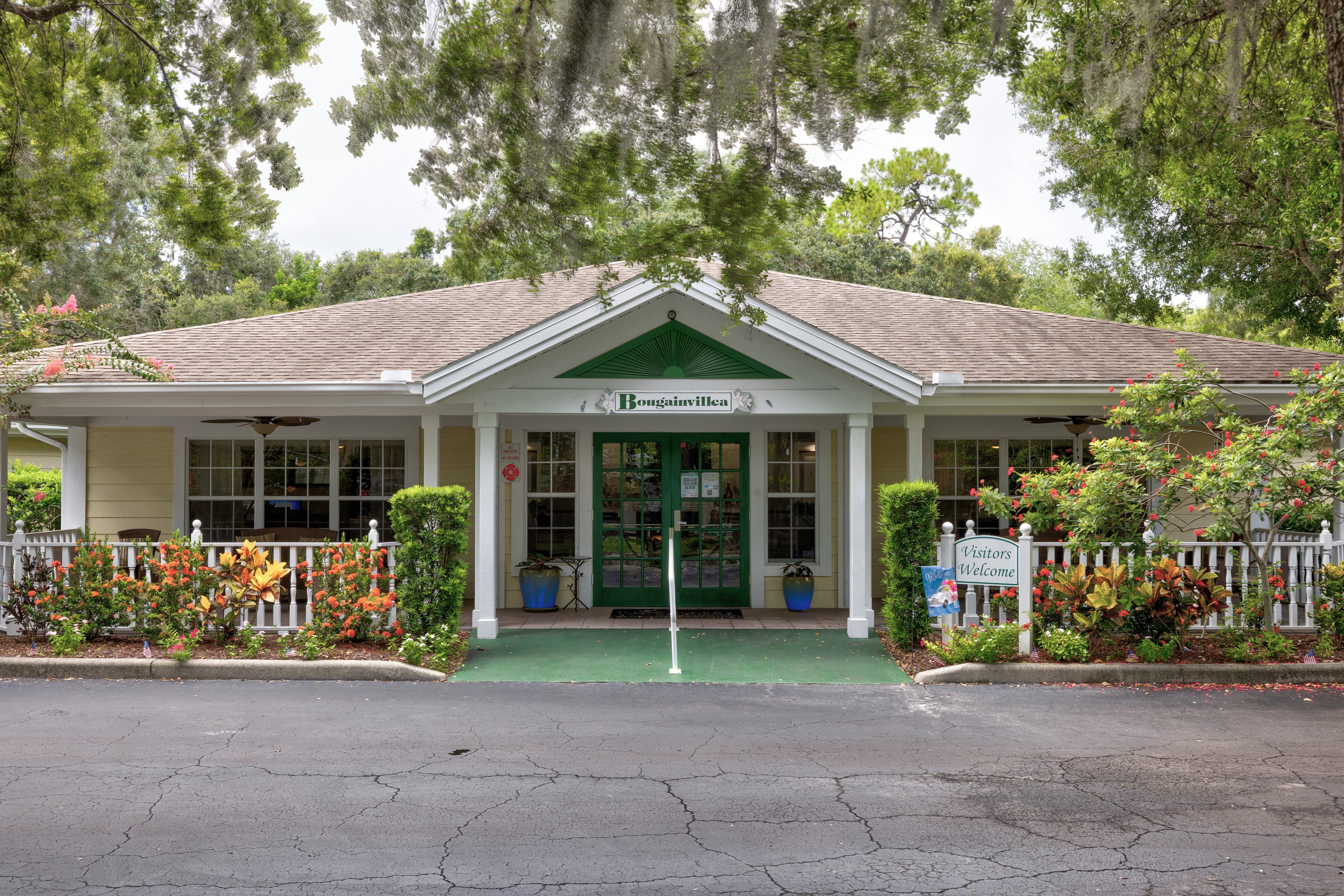 Discovery Commons Bradenton entrance