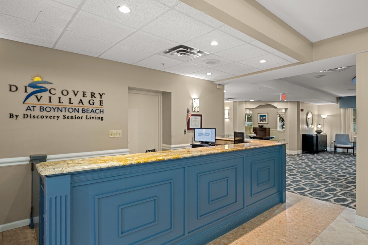 Discovery Village Boynton Beach front desk